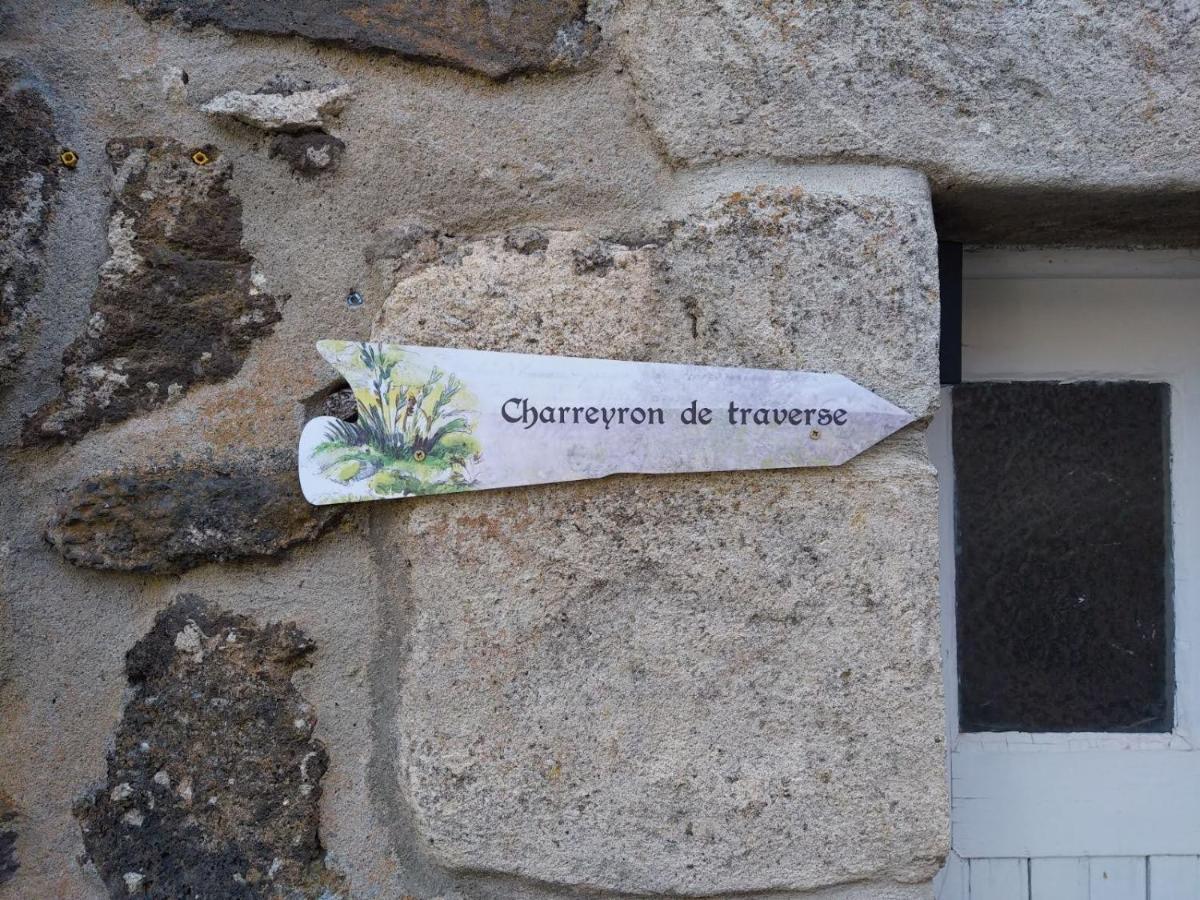 Gîte de la chapelle, au coeur de la cité médiévale Allègre Extérieur photo
